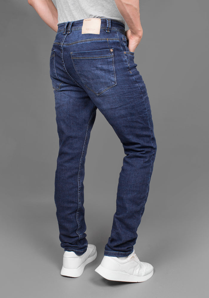 Jean para Hombre en Tono Azul Oscuro Marca Thunder