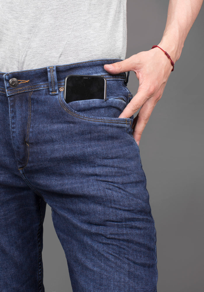 Jean para Hombre en Tono Azul Oscuro Marca Thunder