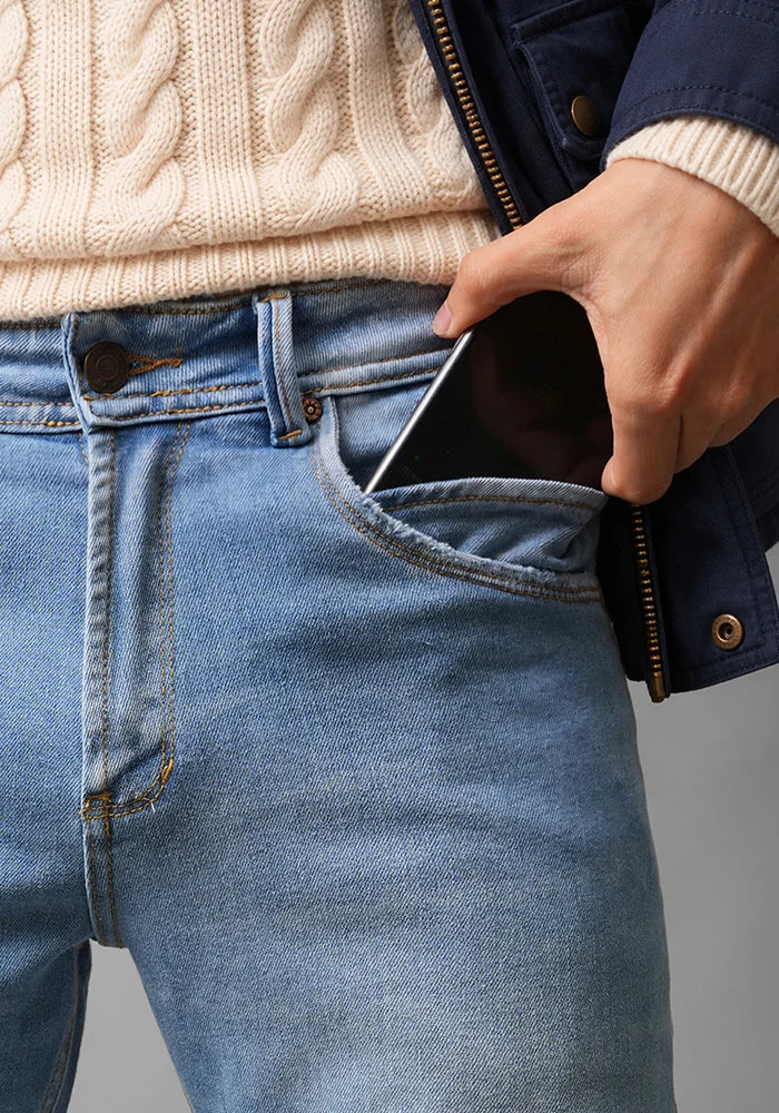 Jean para Hombre en Tono Azul Medio Claro Marca Thunder