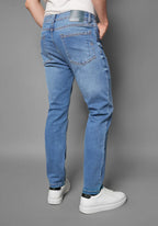 Jean para Hombre en Tono Azul Medio