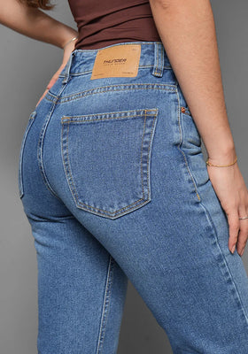 Jeans Straight Leg  Azul Medio