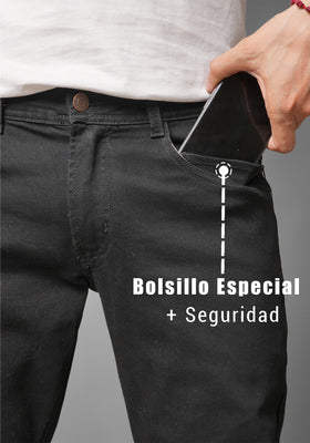 Jean para Hombre en Color Negro Mate marca Thunder