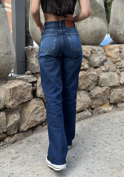 Jeans Straight Leg tono Azul Oscuro Sin Ruedo