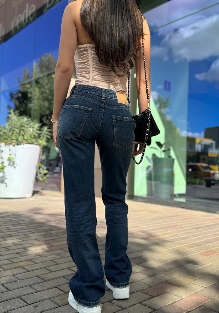 Jeans Straight Leg Azul Oscuro Dirty Tiro Bajo