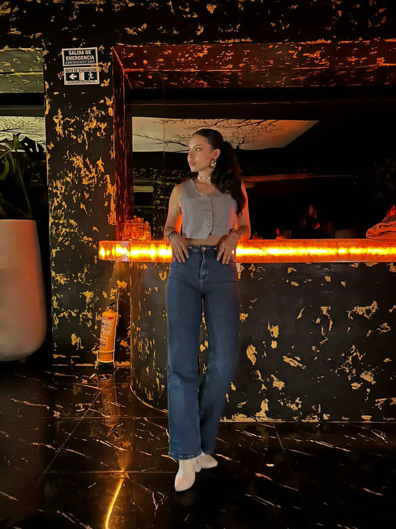 Experiencia de mujer usando un Jean Wide Leg Thunder
