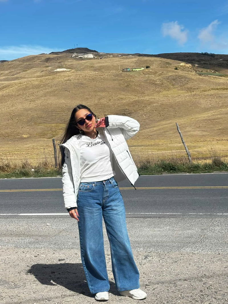 Experiencia de mujer usando un Jean Wide Leg Thunder